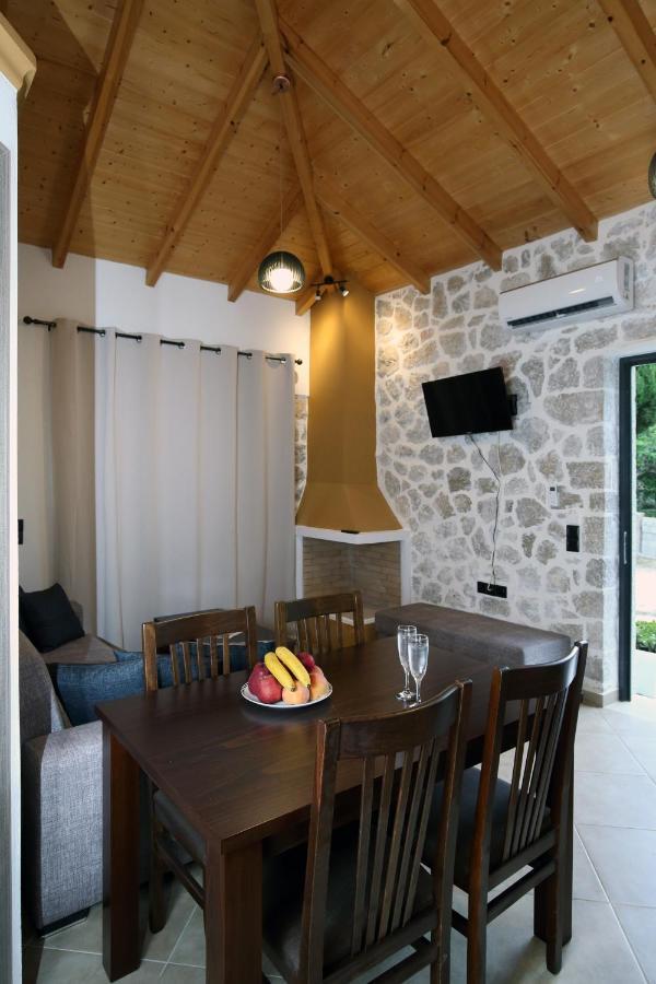 Villa On The Sea Agia Marina  Exterior foto